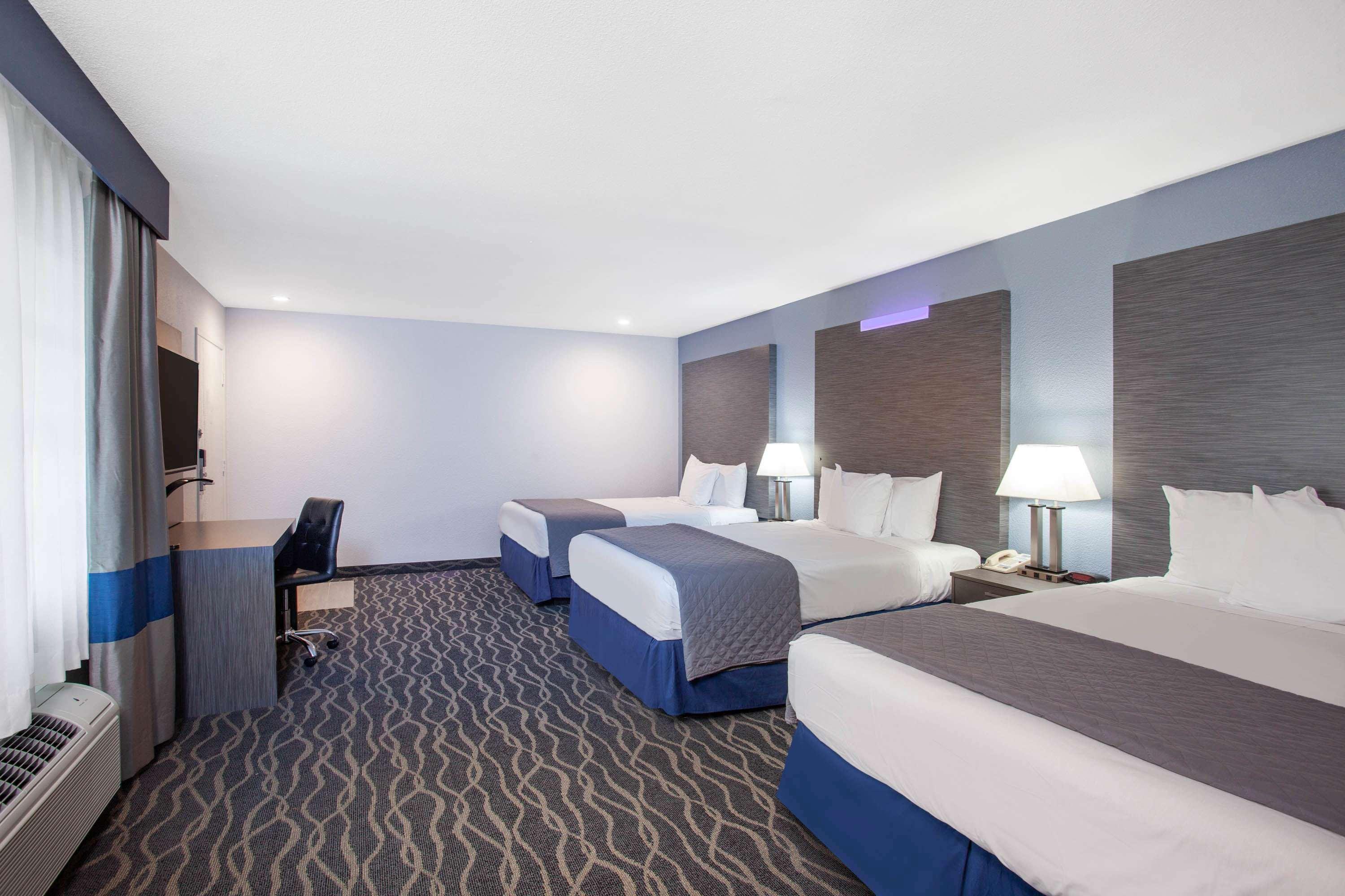 Travelodge Inn & Suites By Wyndham Anaheim On Disneyland Dr Extérieur photo